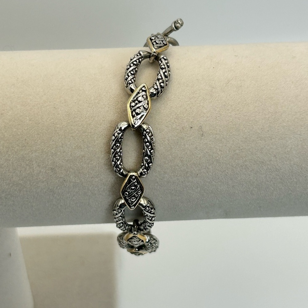 Two-tone Oval Link Bracelet Toggle Closure 8.5" Unsigned